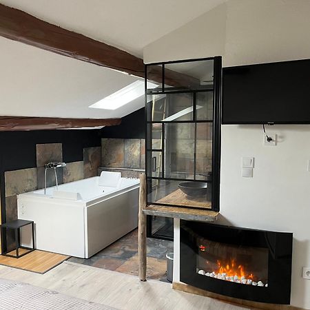 Duplex Lumineux Sur Gde Terrasse, Balneo Double, Parking Prive, Clim, Local Velos Entraigues-sur-la-Sorgue Kültér fotó
