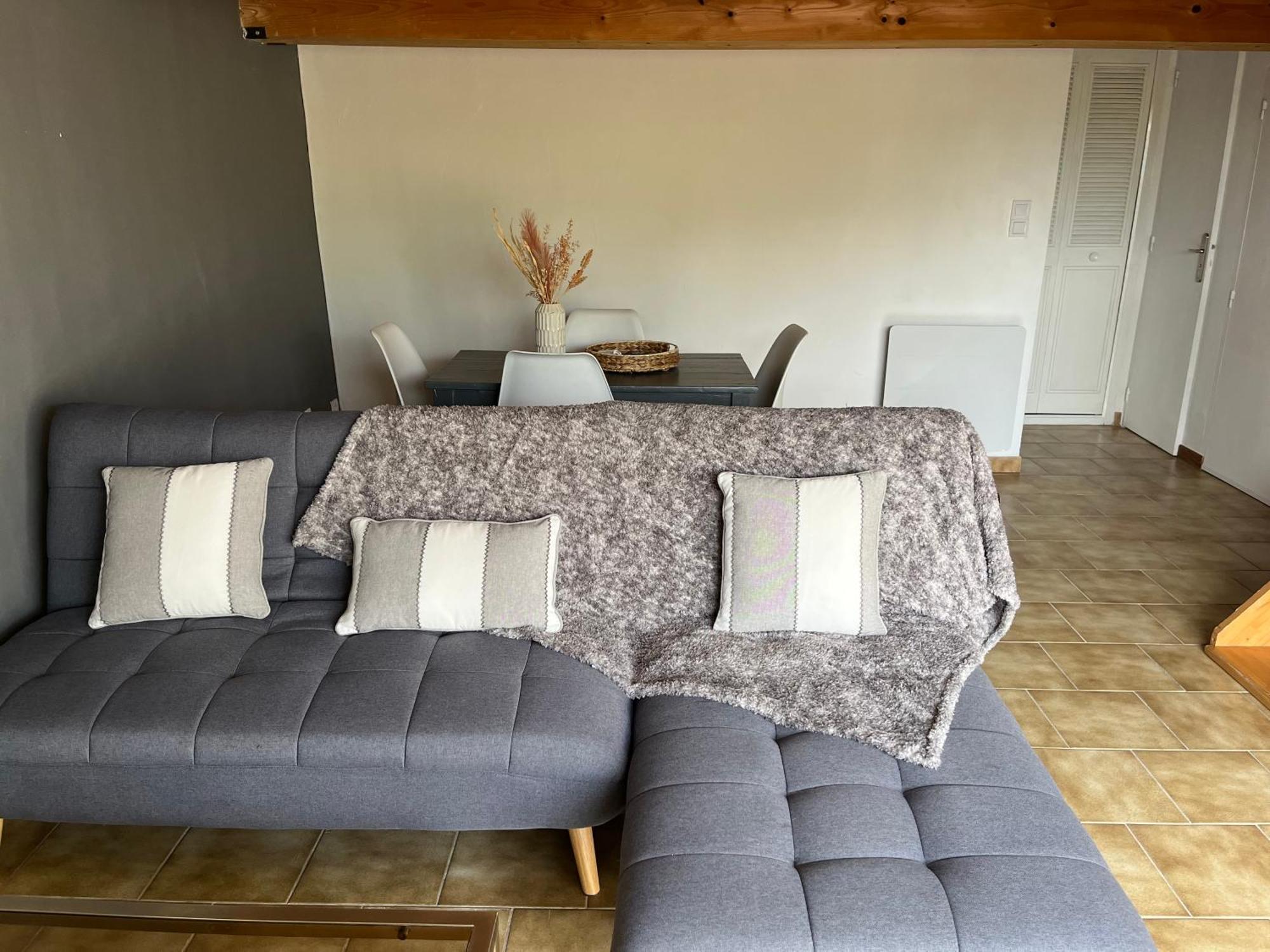 Duplex Lumineux Sur Gde Terrasse, Balneo Double, Parking Prive, Clim, Local Velos Entraigues-sur-la-Sorgue Kültér fotó