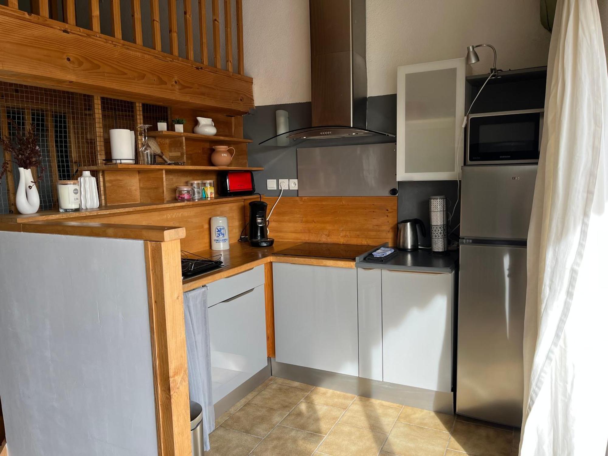 Duplex Lumineux Sur Gde Terrasse, Balneo Double, Parking Prive, Clim, Local Velos Entraigues-sur-la-Sorgue Kültér fotó