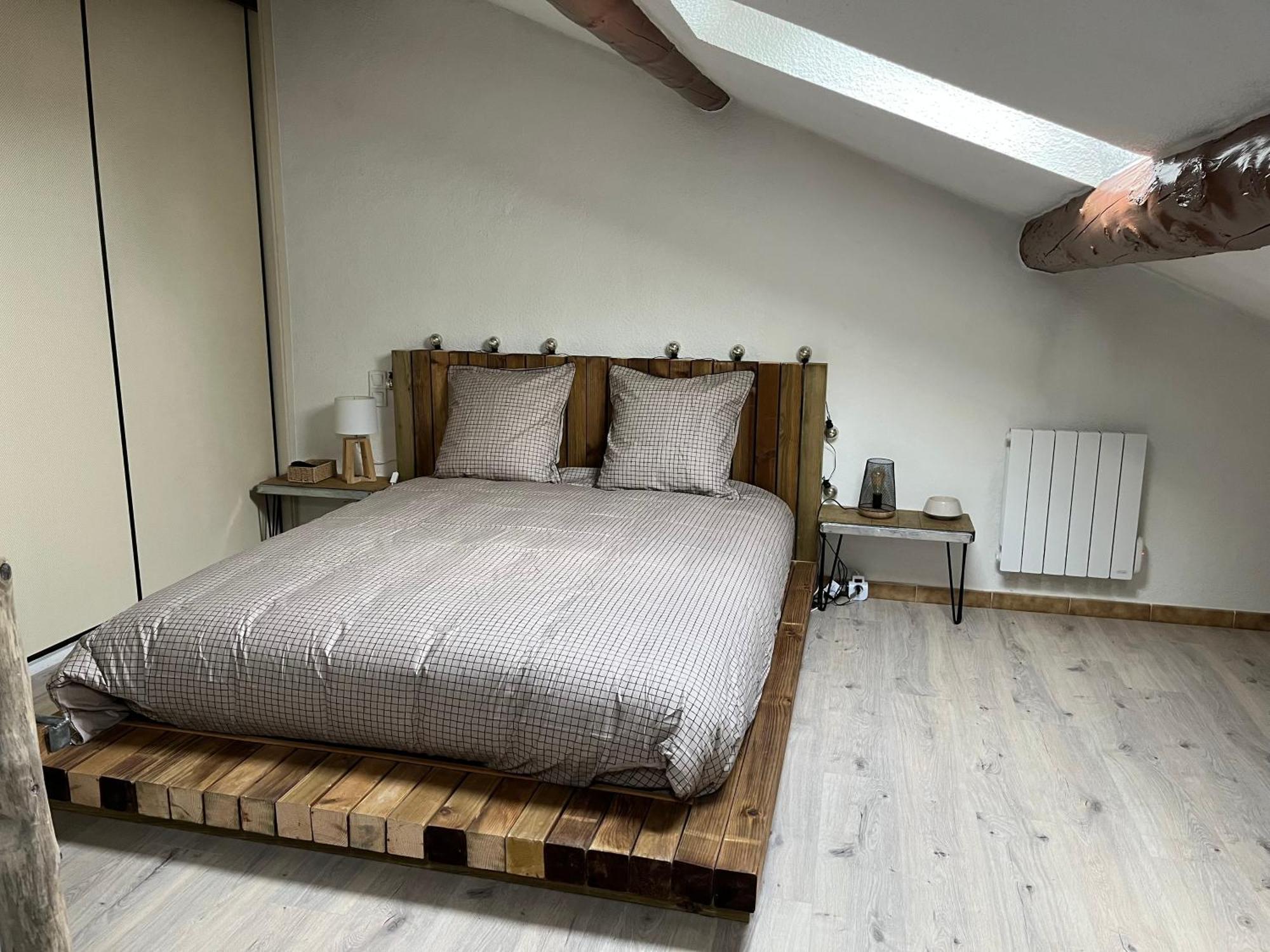 Duplex Lumineux Sur Gde Terrasse, Balneo Double, Parking Prive, Clim, Local Velos Entraigues-sur-la-Sorgue Kültér fotó