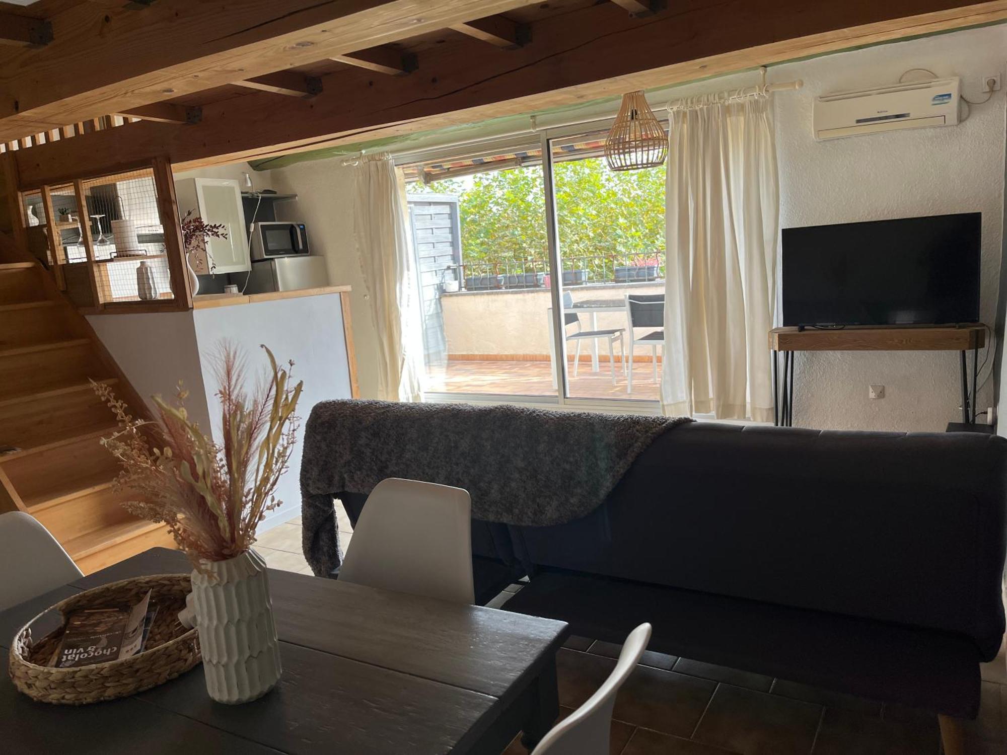 Duplex Lumineux Sur Gde Terrasse, Balneo Double, Parking Prive, Clim, Local Velos Entraigues-sur-la-Sorgue Kültér fotó